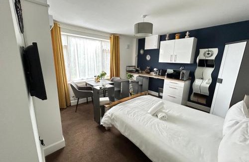 Yeovil Apartment | Preston Room Let