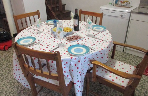 Belle-Isle-en-Terre Cottage | Pretty Breton Cottage recently refurbished 2 bedrooms central to all amenities