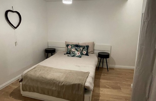 La Ferte-sous-Jouarre Apartment | PRETTY CITY APARTMENT