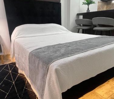 Cali Apartment | Pretty & Modern Private Studio 202