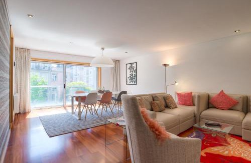 Centro / Baixa Apartment | Pretty Porto Apartment by SOULSHARING.PORTO