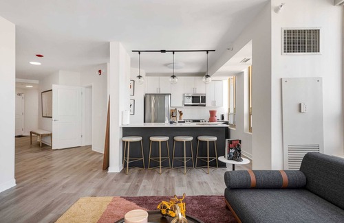 Rush and Division Apartment | Prime 2BR Apartments: Perfect Group Comfort