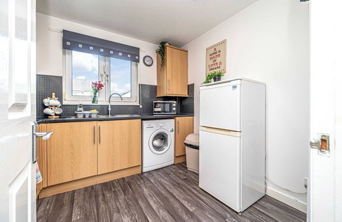 Rosyth Apartment | Prime Commuters Choice Award by Three Bridges Apartments