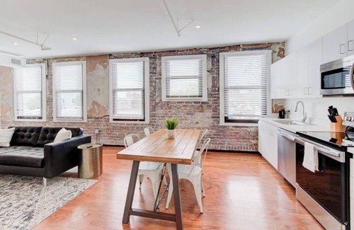 South Main Historic District Apartment | Prime Downtown Hub | Walk to Beale, Culture & Eats