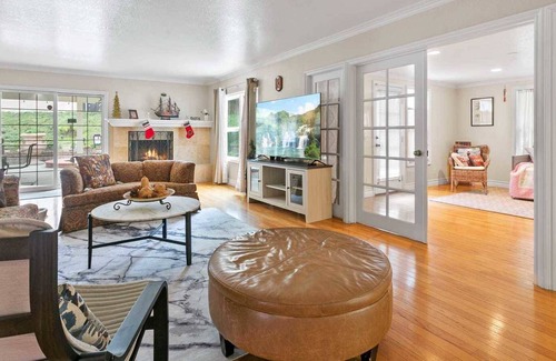 Valle Lindo House | Prime Haven on Pomona