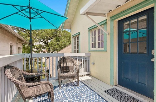 Milan Apartment | Prime Location and Luxury | 3br Streetcar + Dining