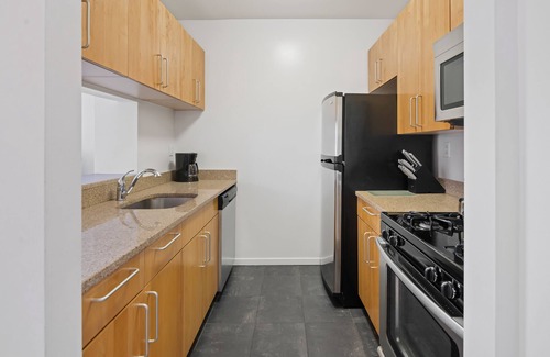 Midtown South Apartment | PRIME location! Chelsea One Bedroom