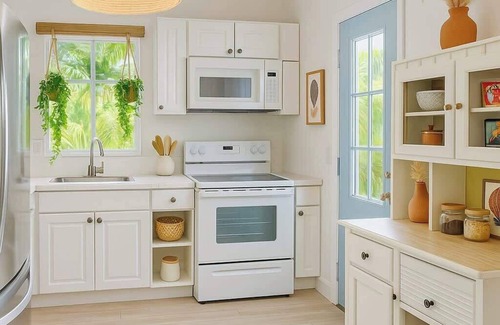 Buena Vista House | Prime Location Home W BBQ & Free Parking