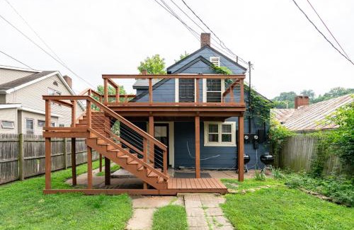 Chillicothe House | Prime Location Top Rated Clean Parking Free!