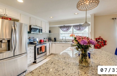 Oxon Hill-Glassmanor House | PRIME Location Hurry before the deal ends!