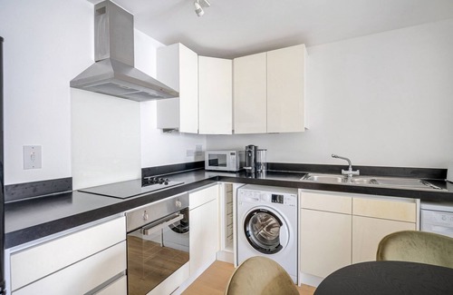 Bunhill Apartment | Prime Oldstreet decent 2BR & 2 Bath Rooms nr. Shoreditch, by Blueground