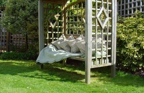 New Forest District Cottage | Prime position in Burley, New Forest National Park!