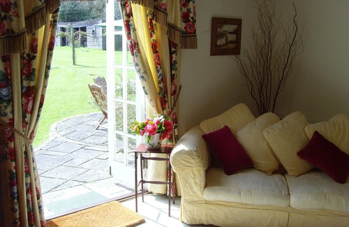New Forest District Cottage | Prime position in Burley, New Forest National Park!