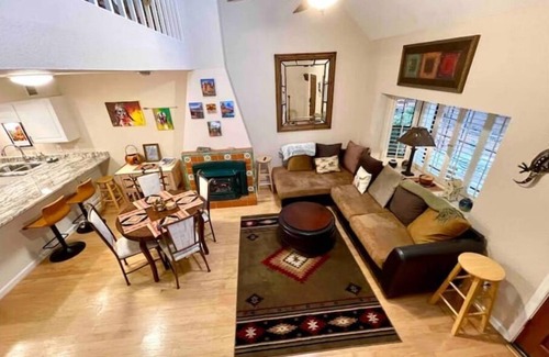 Uptown Sedona House | PRIME Uptown Sedona Location. Walk to shopping and Dining!
