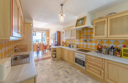 Marina de Casares Apartment | Primera Línea. Magnífico Apartamento con Vistas. Ideal Familias