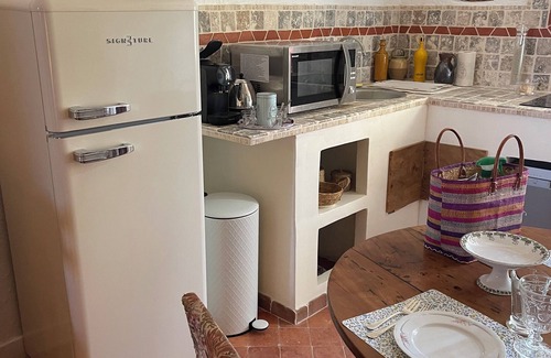 Gigondas Apartment | PRINCE DE PROVENCE apartment for 2 on 1 floor pets allowed under 16 kg
