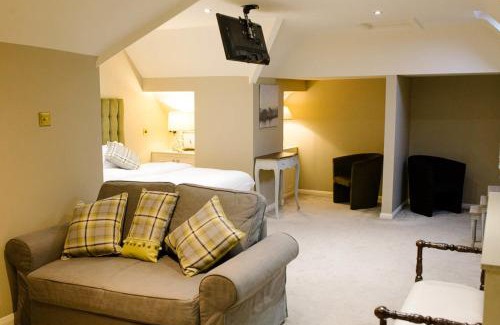 Ravenscourt Park Hotel | Prince of Wales - Townhouse