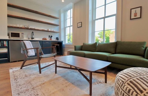Old Town Alexandria House | Prince Street Inn, Entire Building