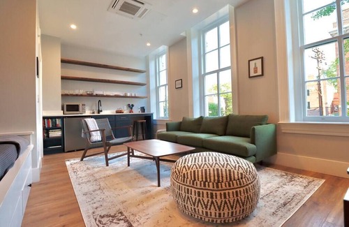 Old Town Alexandria House | Prince Street Inn, Entire Building