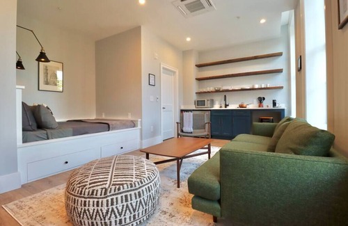Old Town Alexandria House | Prince Street Inn, Entire Building