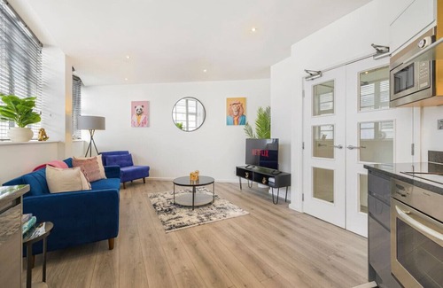 Brighton City Centre Apartment | Princes Suite | Sleeps up to 3 | Central