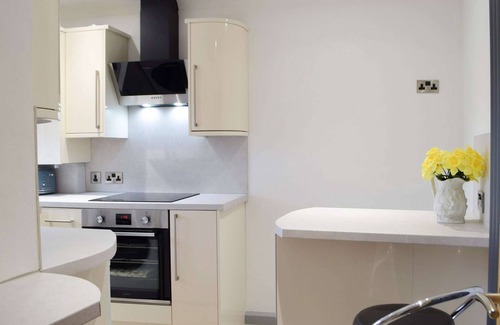 Llanelli Cottage | Princess Court Apartment