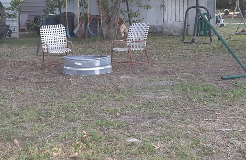 High Springs RV Rental | Private, 1 Mile to Poe, 4 miles to Blue, 6 Miles to Ginnie. Tent/Camper camping