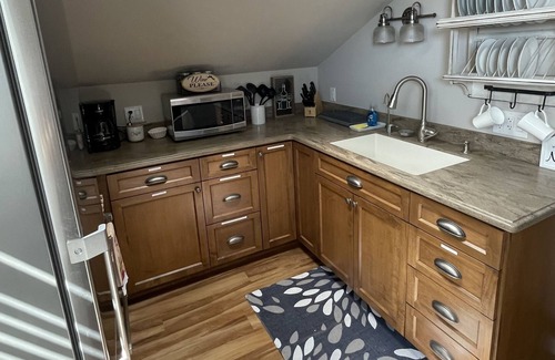 Paso Robles Cottage | Private 2 BR East Side Cottage close to wineries, golf and downtown