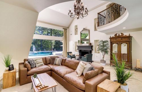 Barker House | Private 25 Acre Estate with Lake Fish and Canoe!