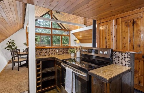 Sedro-Woolley Ski Chalet | Private 2BR Creekside Chalet w/Wood Stove!