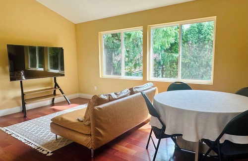 North Rose Hill House | Private 2BR Home with Own Entrance and Central Location