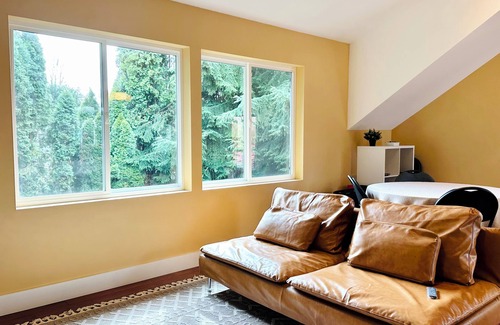 North Rose Hill House | Private 2BR Home with Own Entrance and Central Location