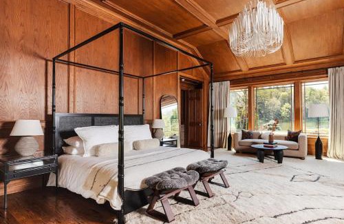 Highland House | Private 37 Acre Lake Estate On 164 Acres - 11 Br