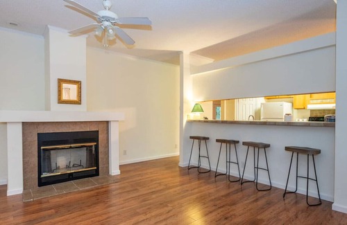 Concord House | Private 4BR Oasis | 2 KNG BDs | 4 TVs | Free Wi-Fi