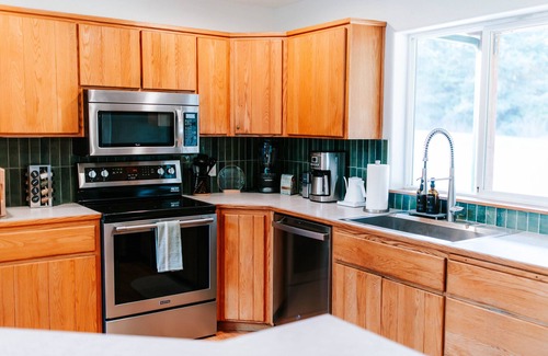 Port Angeles House | Private 5.5-acre forest retreat with hot tub, game room, and private trails—just minutes to Olympic National Park.