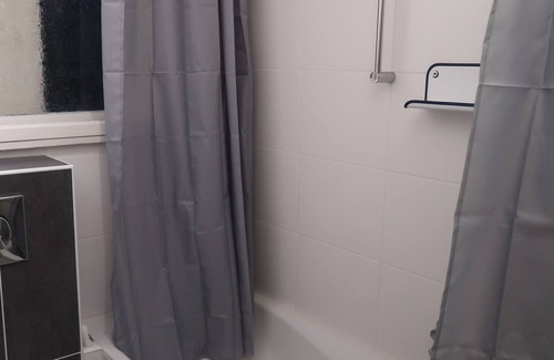 Staaken Apartment | Private accommodation on the outskirts of town