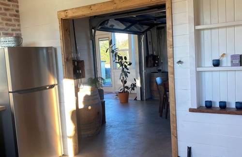Carlton House | Private and charming space in Wine Country, a perfect wine tasting base camp.