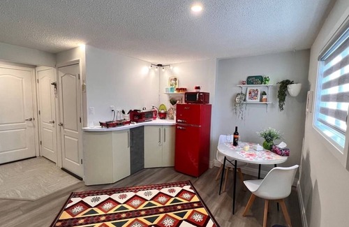 LaSalle Apartment | Private Bachelor Unit close to St. Clair College walking distance