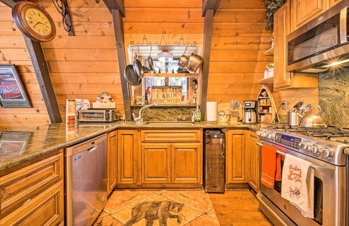 Tahoma Cabin | Private Beach Access: Mtn Cabin in Lake Tahoe!