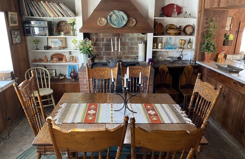 Washington House | Private Beach And Mountain Lake Home