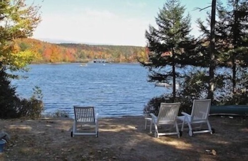 Washington House | Private Beach And Mountain Lake Home