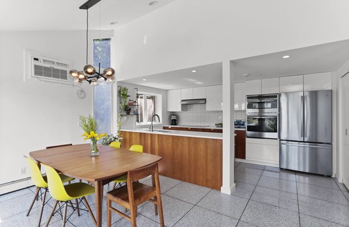 Norwalk House | Private Beach Community, Long Island Sound Water Views