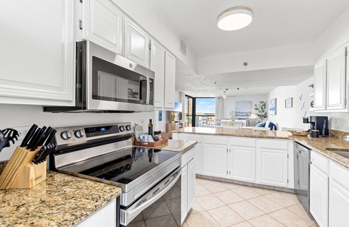 Miramar Beach Condo | Private Beach - Gulf Views - Heated Pools & Hot Tub - Free Beach Chairs