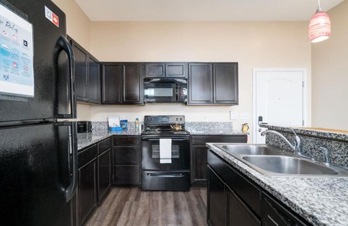 Downtown Indianapolis Apartment | Private Bed Downtown INDY - Shared