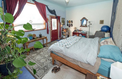 Bear Valley Bed & Breakfast | Private bedroom bath suite in large home, co-op kitchen Den Dog Ok