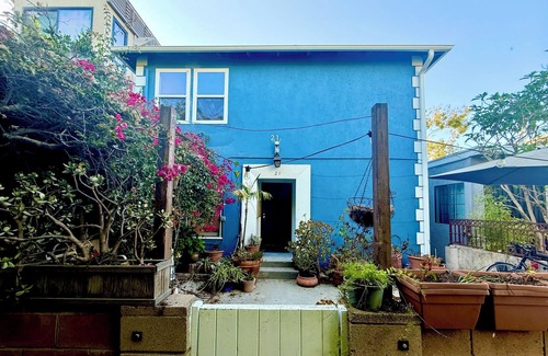 Venice Canals Apartment | Private bedroom in Venice Beach