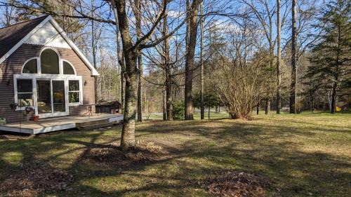 Lee House | Private Berkshire Escape Special April Pricing select your dates for discount Monthly Pricing