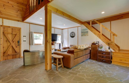 Town of Colchester House | Private Cabin Rental in the Catskill Mountains!