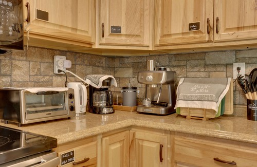 Town of Colchester Cabin | Private Cabin Rental in the Catskill Mountains!