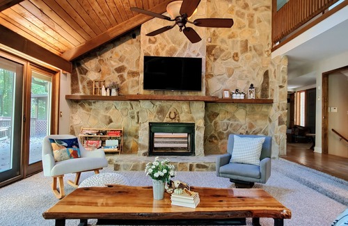 Marietta Cabin | Private Cabin Retreat w/Sauna & Pool - 6 Bedrooms